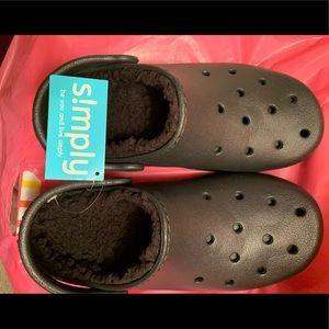 Croc/Clogs. Brand new with tags. Black with very soft fur lining
